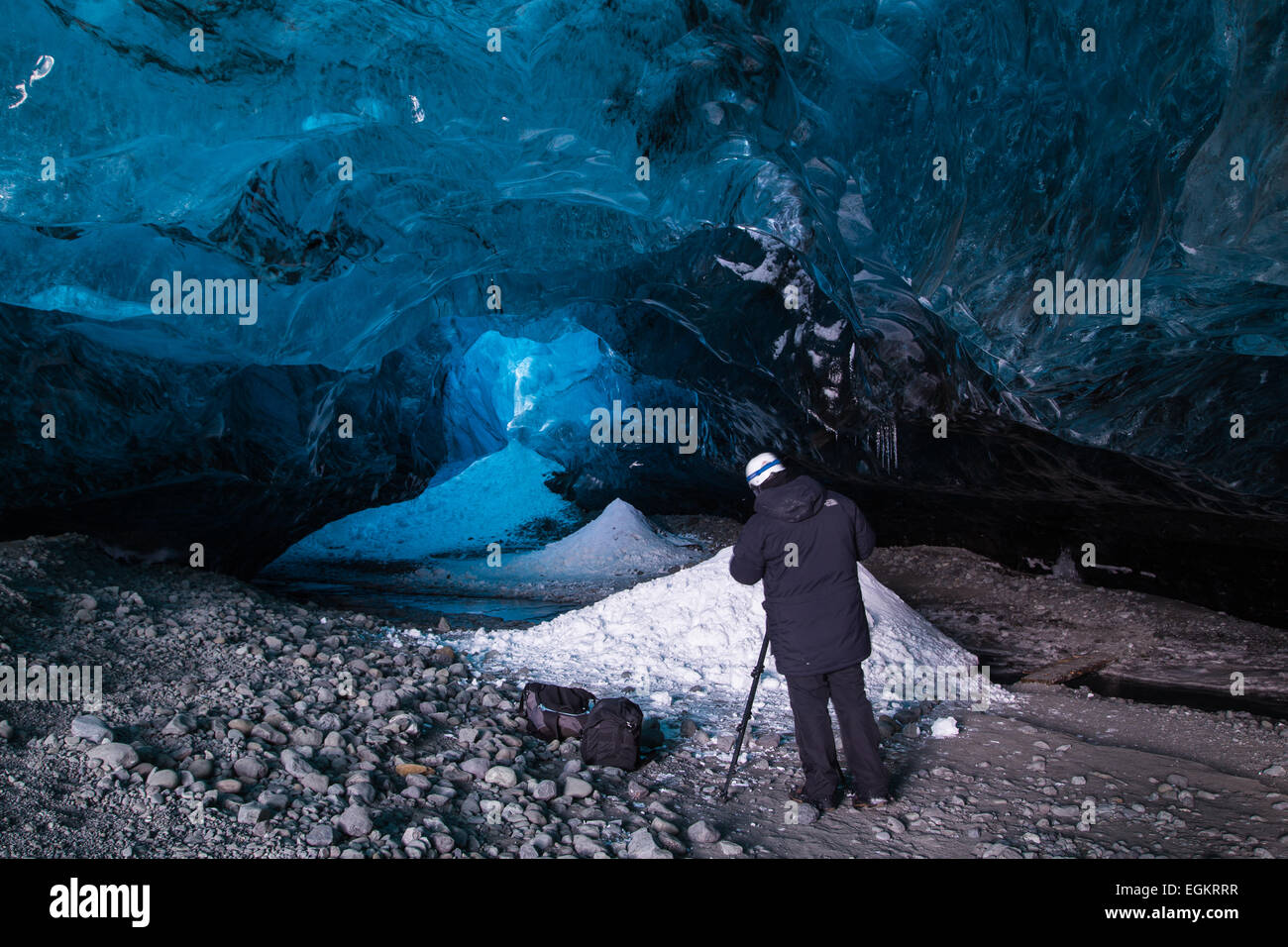 Grotta di ghiaccio in Solheimajokull nel sud dell'Islanda Foto Stock