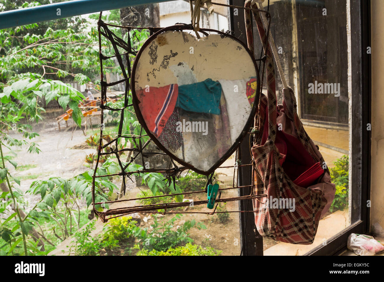 Ex re Sihanouk's mansion sulla sommità della collina in Kep, Cambogia. Foto Stock