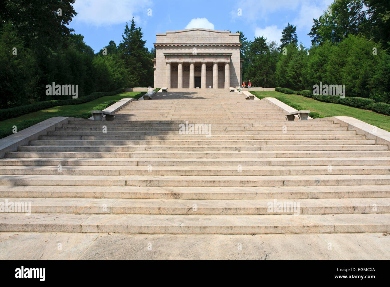 Campo e riproduzione del Lincoln Memorial a Abraham Lincoln Birthplace National Historical Park in Kentucky. Foto Stock