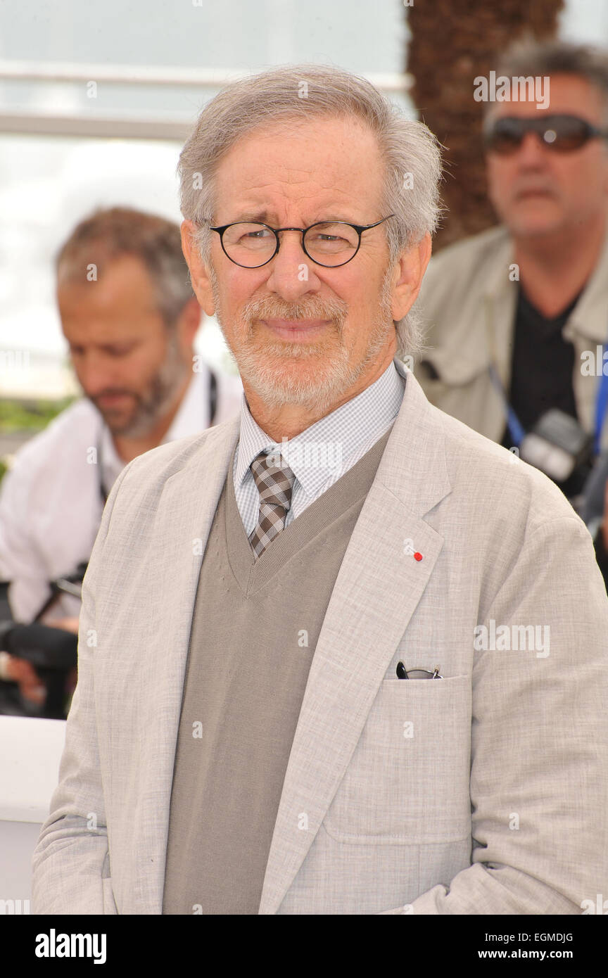 CANNES, Francia - 15 Maggio 2013: Cannes presidente della giuria Steven Spielberg al photocall per la giuria del 66° Festival di Cannes. Foto Stock