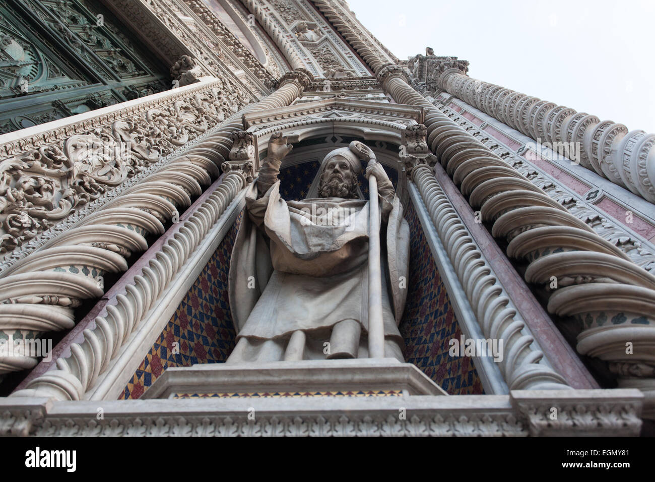 Statua di un papa per il campanile di Giotto o un campanile, Firenze, Toscana, Italia Foto Stock