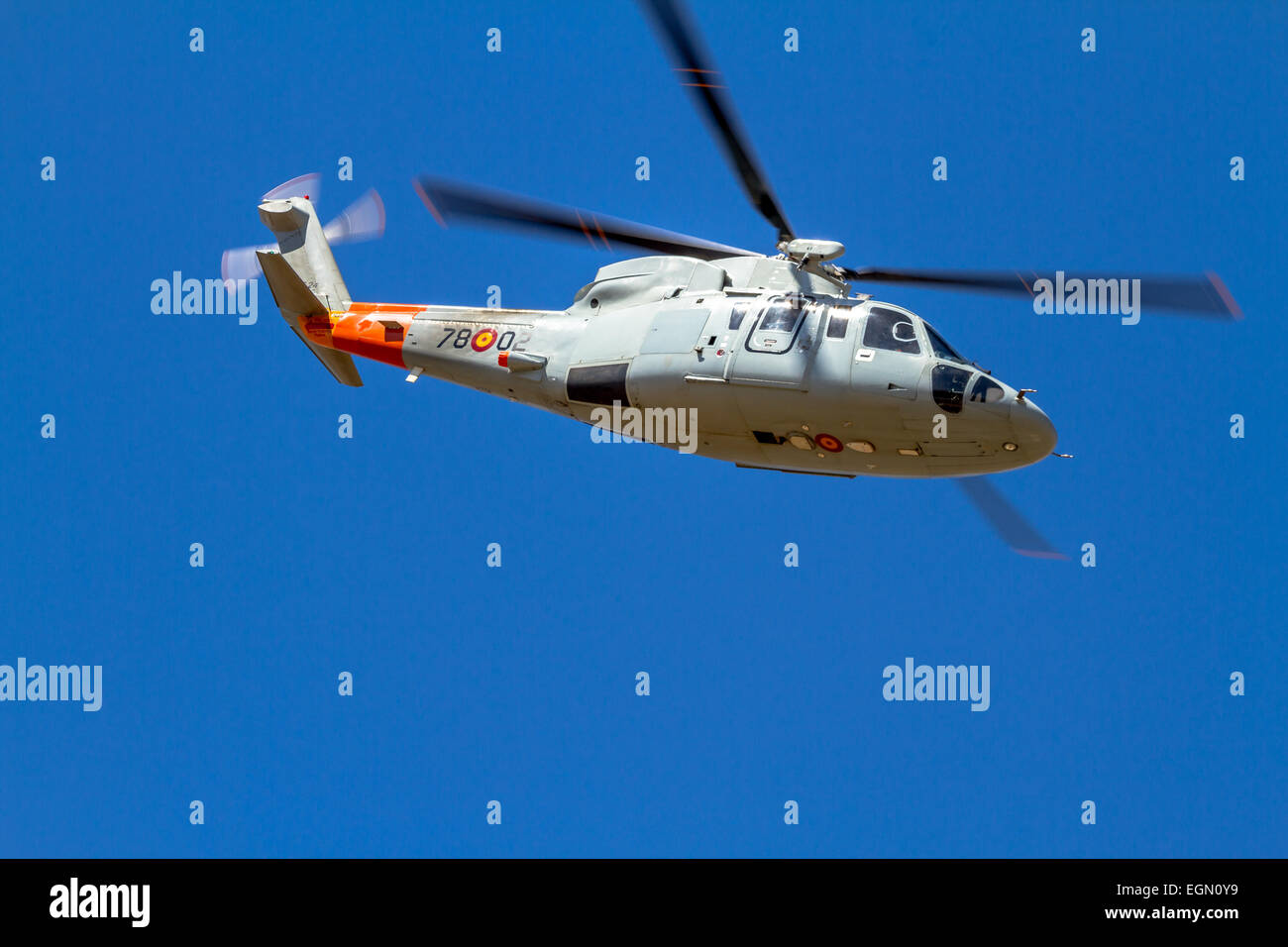 Elicottero Sikorsky S-76C prendendo parte a una mostra per il X Anniversario della Patrulla Aspa su base aerea di Armilla Foto Stock