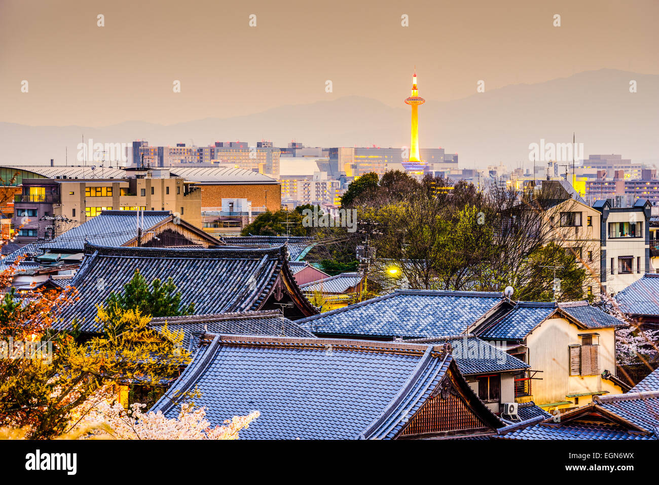 Kyoto, Giappone lo skyline della citta'. Foto Stock