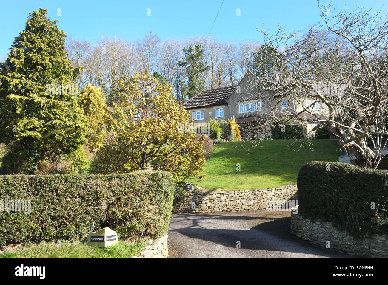 Fino casa mercato sulla collina nei sobborghi di vasca da bagno. Il 27 febbraio 2013 Foto Stock