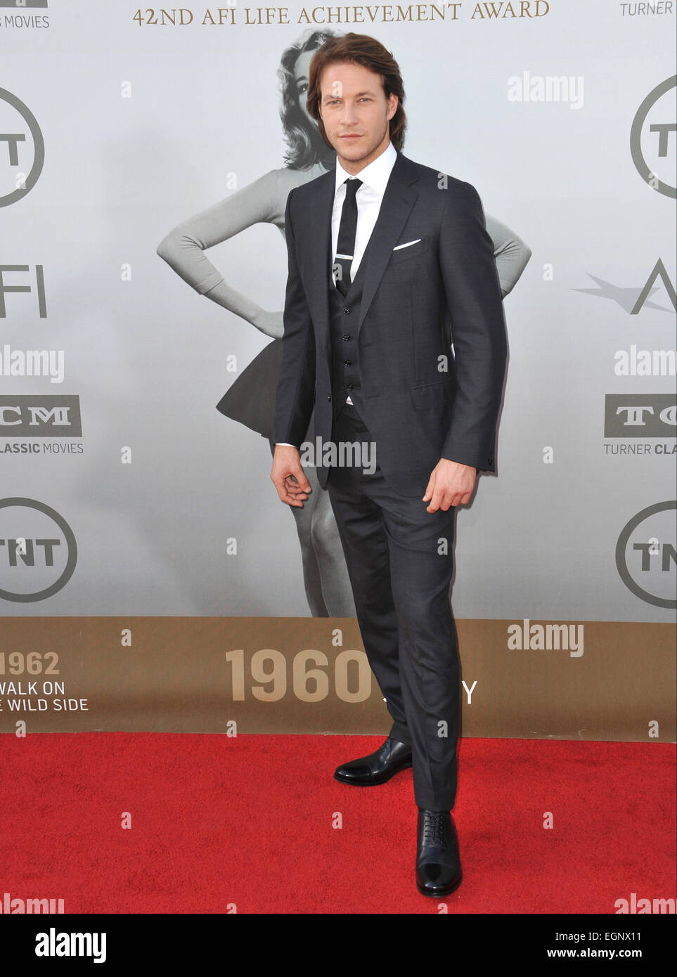 LOS ANGELES, CA - Giugno 5, 2014: Luke Bracey al 2014 American Film Institute's Life Achievement Awards in onore di Jane Fonda, presso il Teatro di Dolby, Hollywood. Foto Stock