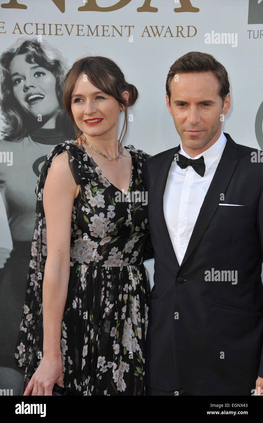 LOS ANGELES, CA - Giugno 5, 2014: Emily Mortimer & marito Alessandro Nivola al 2014 American Film Institute's Life Achievement Awards in onore di Jane Fonda, presso il Teatro di Dolby, Hollywood. Foto Stock