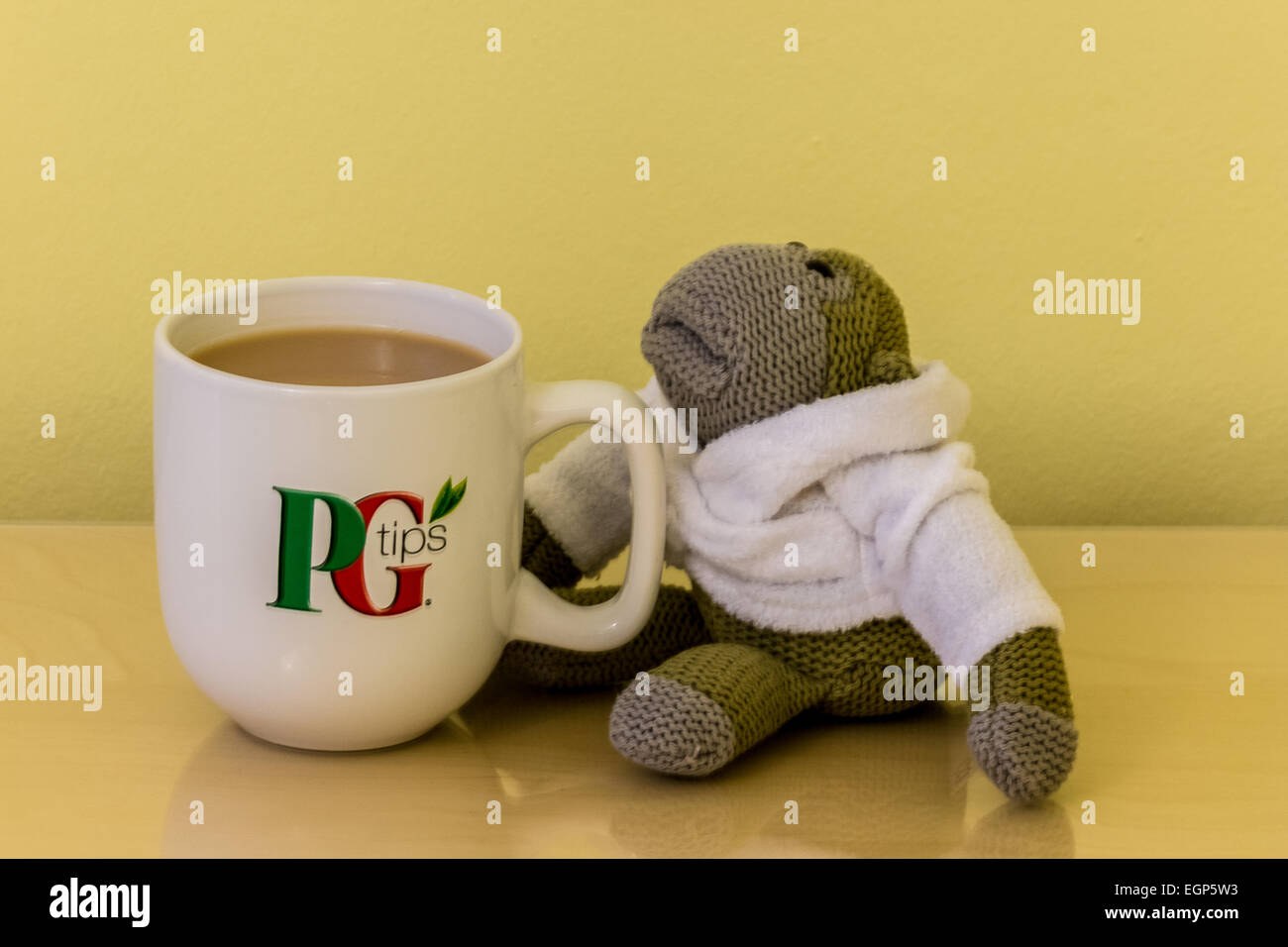 PG Suggerimenti bustine di tè con PG Mug e PG Monkey Foto Stock