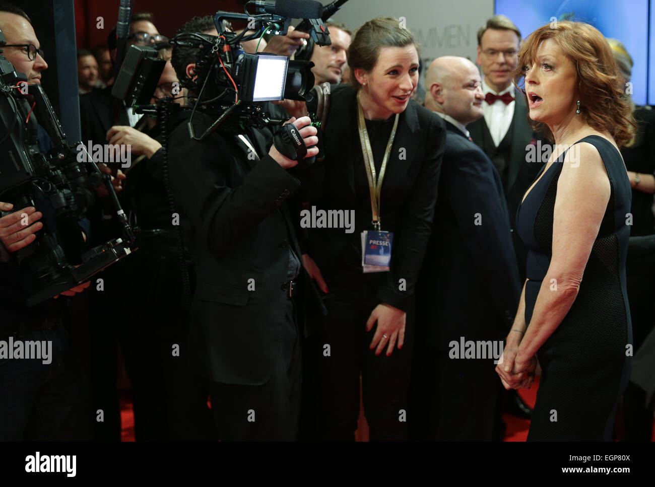 Amburgo, Germania. Il 27 febbraio, 2015. Noi attrice Susan Sarandon al cinquantesimo Golden Fotocamera (Goldene Kamera) Award show ad Amburgo, Germania, 27 febbraio 2015. Foto: Axel Heimken/dpa/Alamy Live News Foto Stock