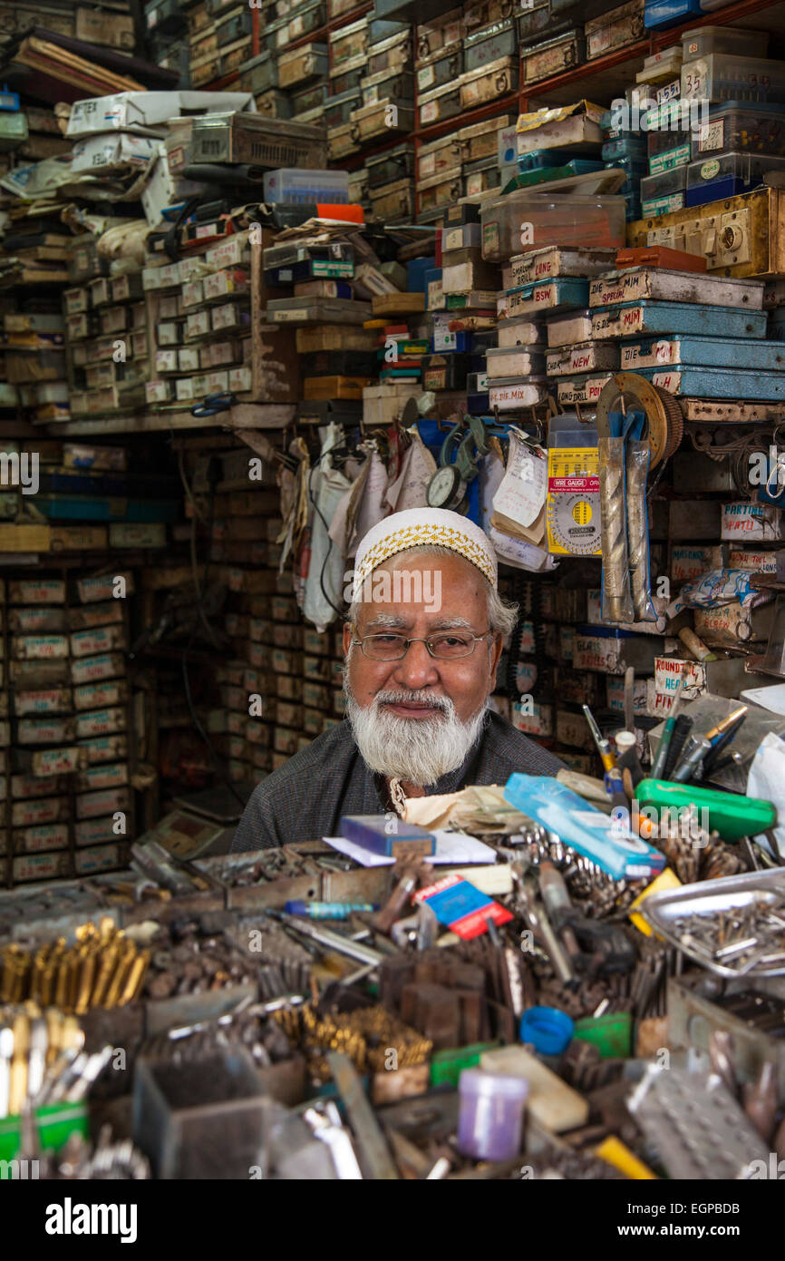 Mercato in stallo Bhendi Bazaar, Mumbai, India Foto Stock