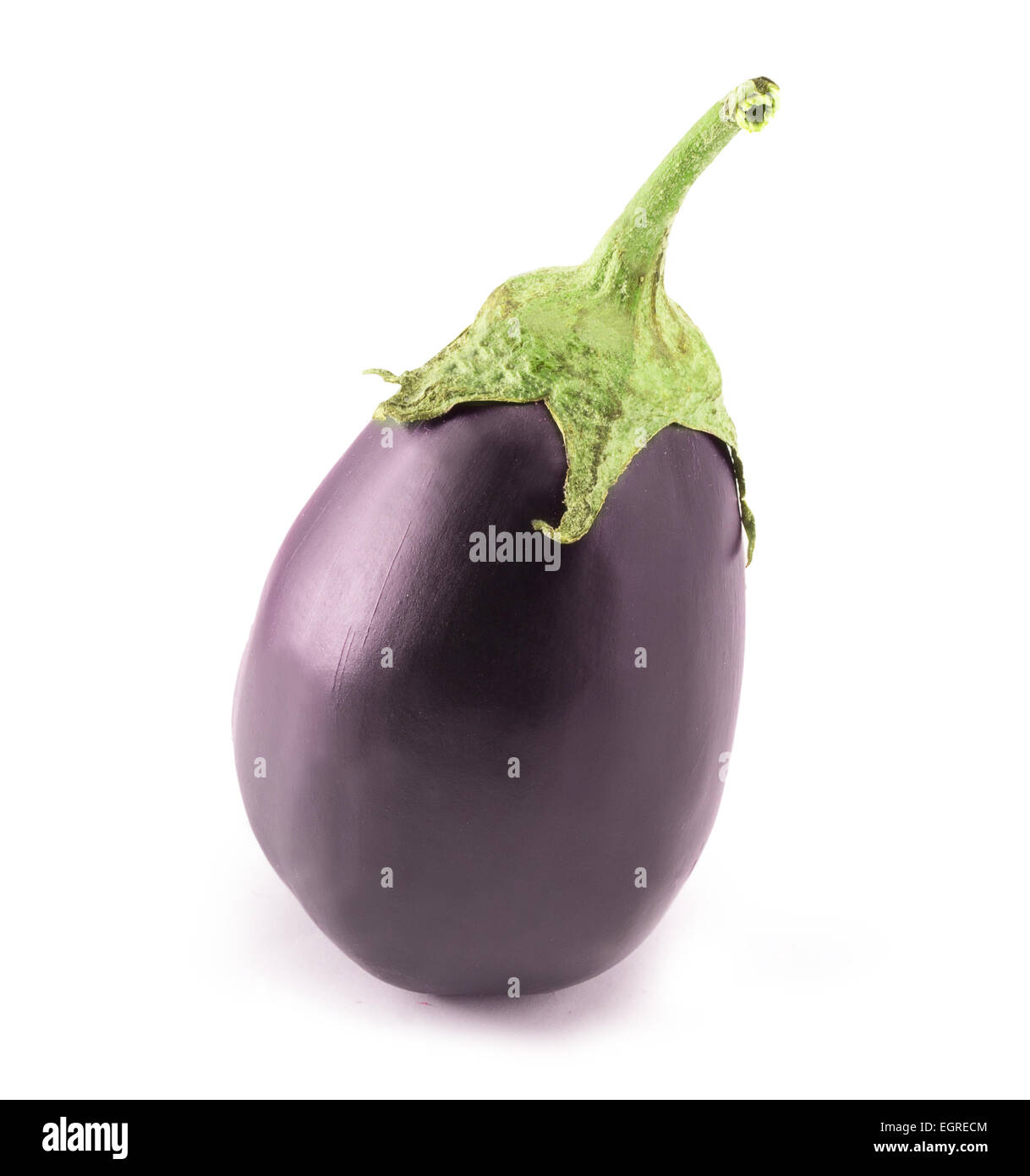 Melanzane mature su sfondo bianco Foto Stock