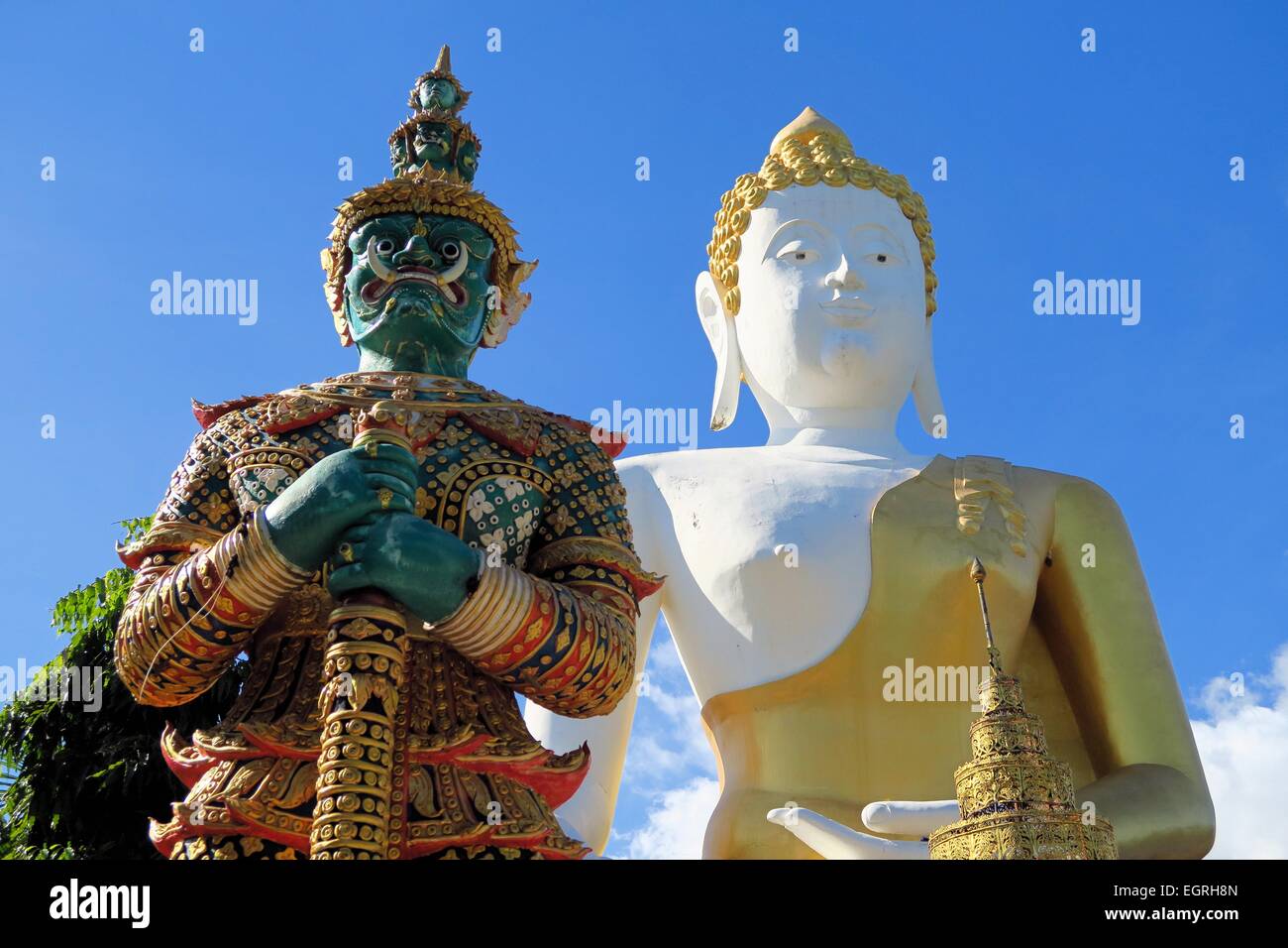 Udienza statua del Buddha in Thailandia del Nord Foto Stock