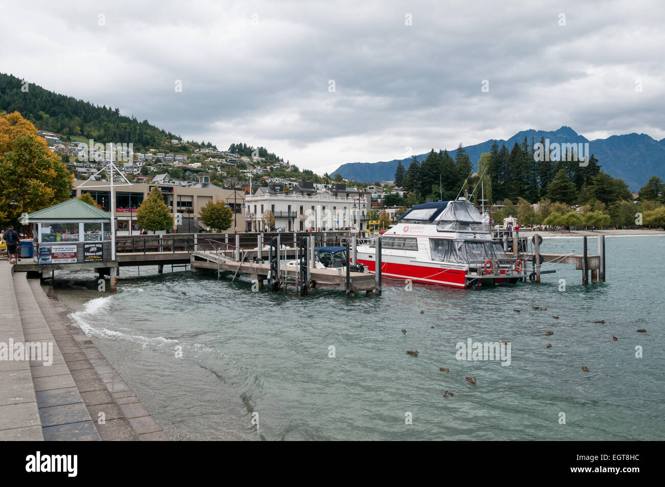 Sul lago Wakatipu, Queenstown, Otago, South Island, in Nuova Zelanda. Foto Stock