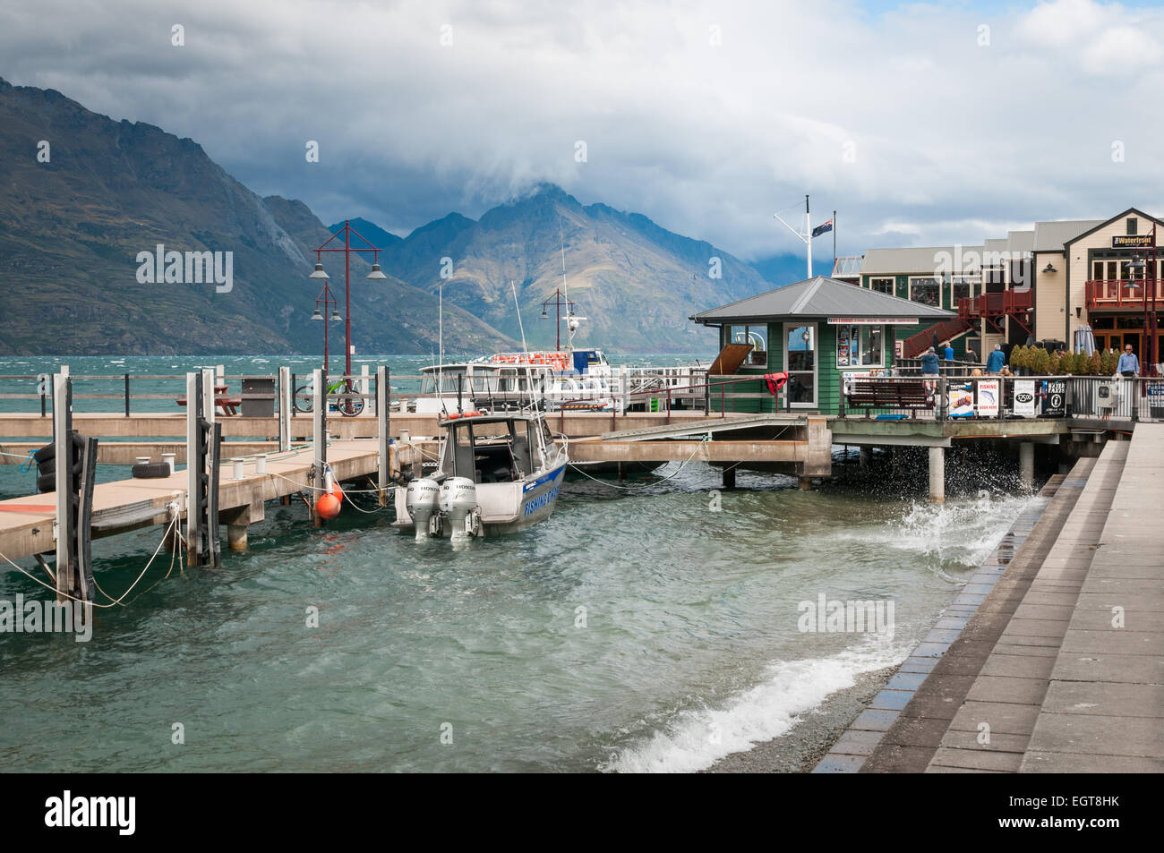 Sul lago Wakatipu, Queenstown, Otago, South Island, in Nuova Zelanda. Foto Stock