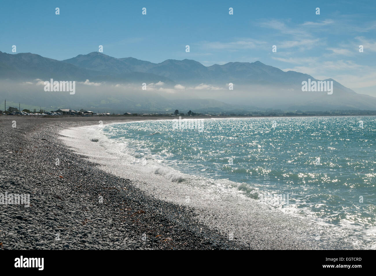 Il Pacifico del Sud e spiaggia a Kaikoura, Canterbury, South Island, in Nuova Zelanda. Foto Stock