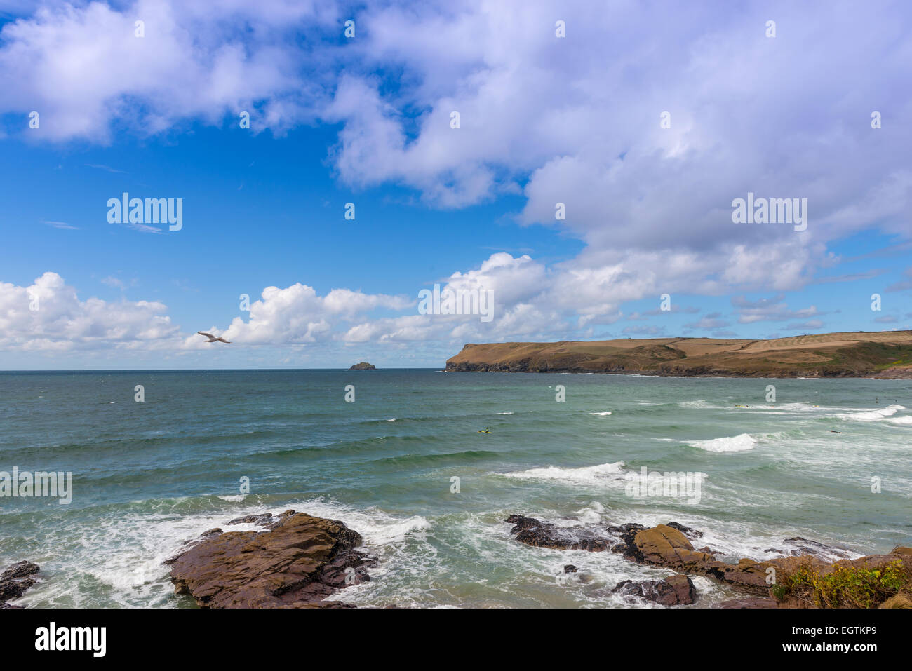Vista su Polzeath Beach vicino a St Albans Cornwall Inghilterra Foto Stock