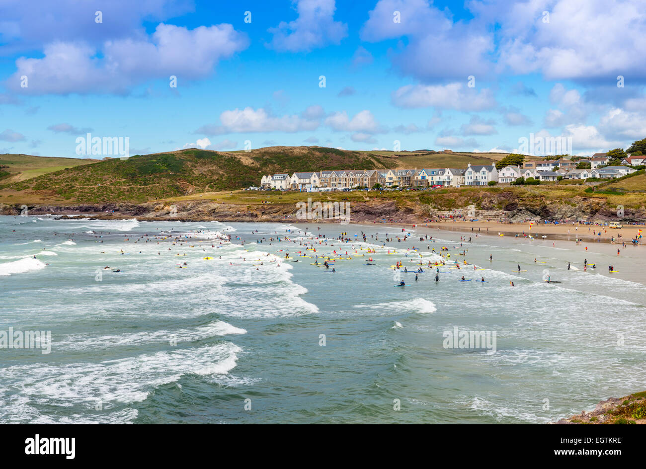 Vista su Polzeath Beach vicino a St Albans Cornwall Inghilterra Foto Stock