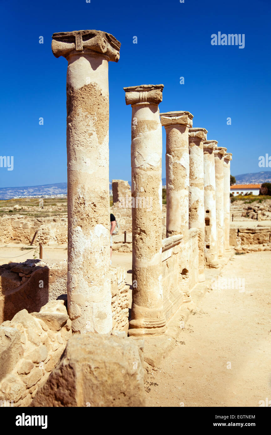 Colonne antiche situato sul sito patrimonio mondiale dell'UNESCO a Pafos, Cipro. Foto Stock