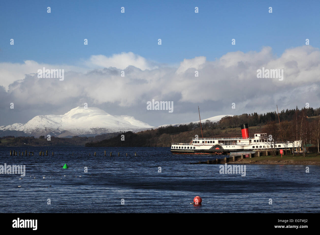 PS cameriera del Loch, costruita nel 1953 è l'ultimo del Loch Lomond vaporizzatori, è attualmente in fase di restauro. Foto Stock