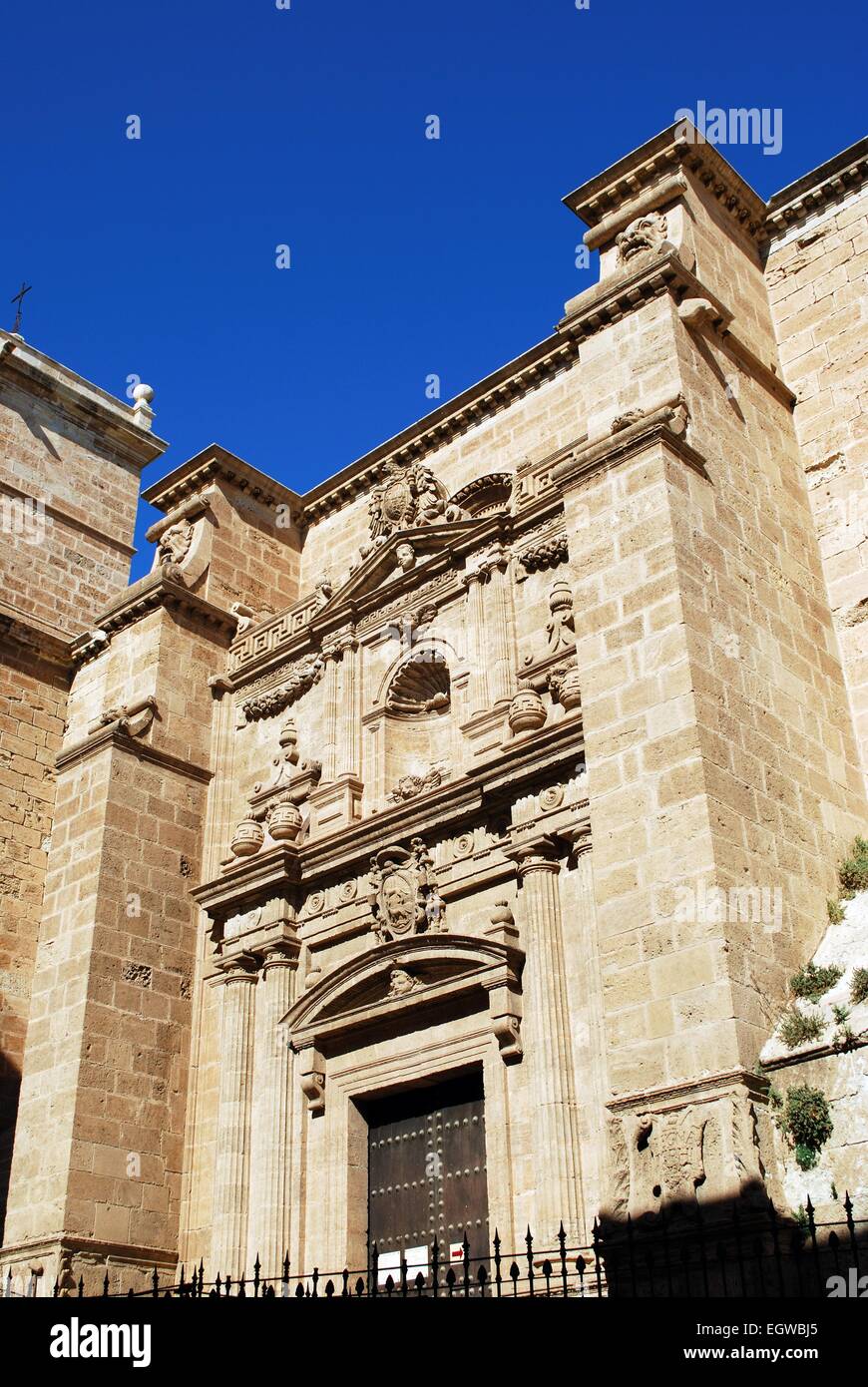 Cattedrale di Almería ingresso, Almeria, provincia di Almeria, Andalusia, Spagna, Europa occidentale. Foto Stock