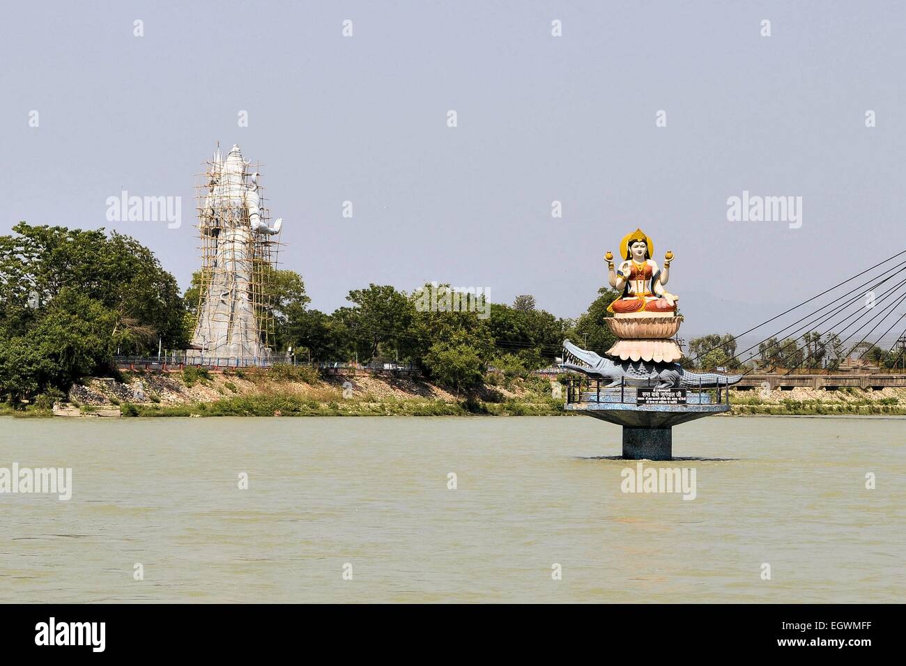 Statue di divinità Indù Ganga e Shiva in Haridwar Foto Stock