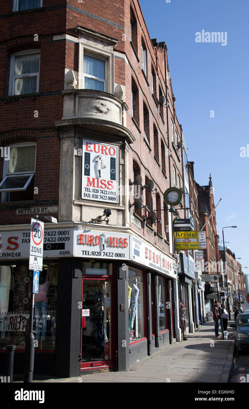 Strada Commerciale in London 's East End - REGNO UNITO Foto Stock