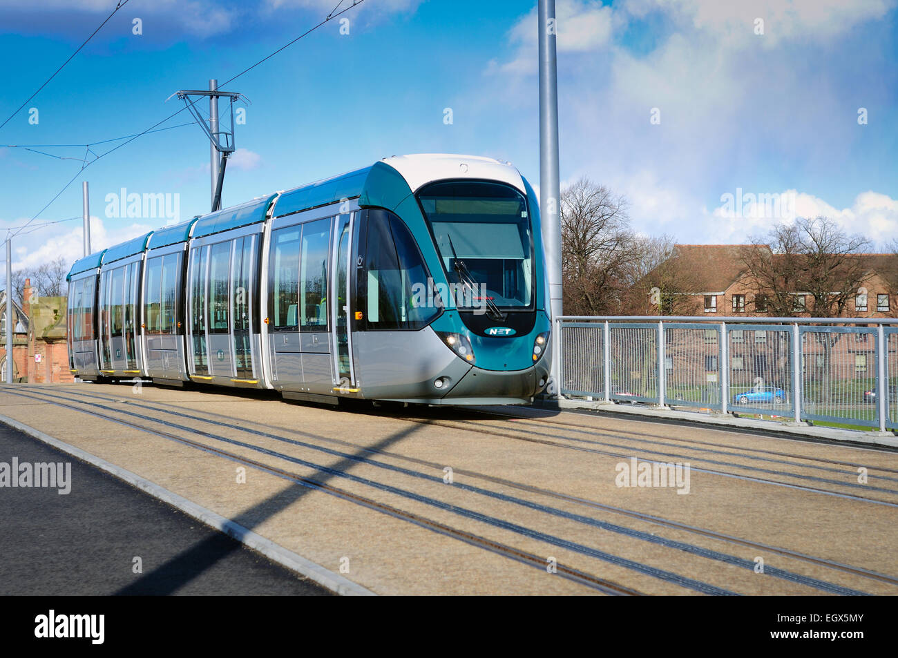 Nottingham, UK: 03 marzo 2015. Fase due test diurna si estende lungo la linea di Clifton a Compton Acres .NET stanno attualmente utilizzando il nuovo 'piattaforme Citadis' tram , nessuna data è stata annunciata per la fase due linea per essere aperto . Credito: IFIMAGE/Alamy Live News Foto Stock