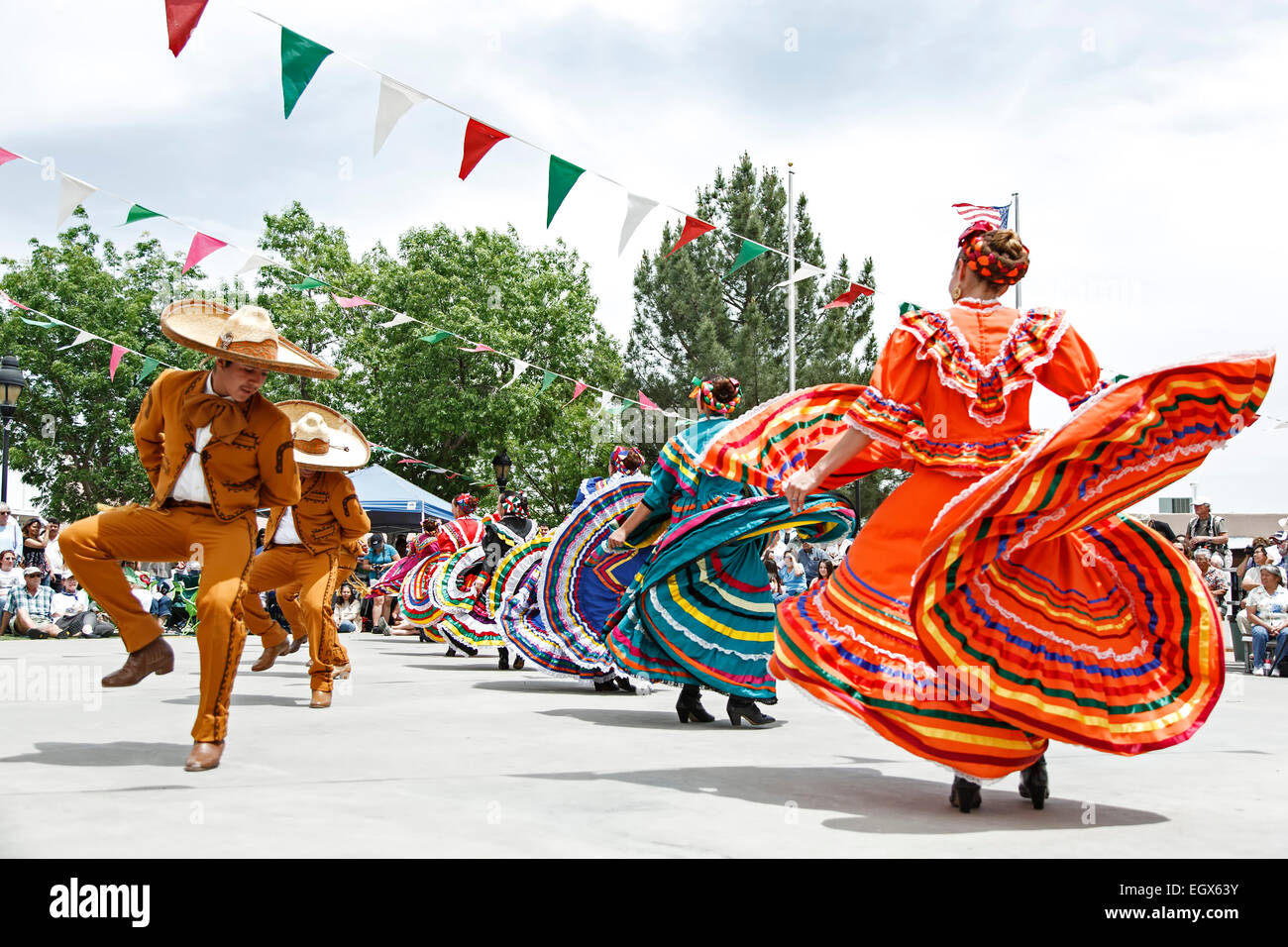 Ballerini messicano, Cinco de Mayo celebrazione, Old Mesilla, Las Cruces, Nuovo Messico USA Foto Stock