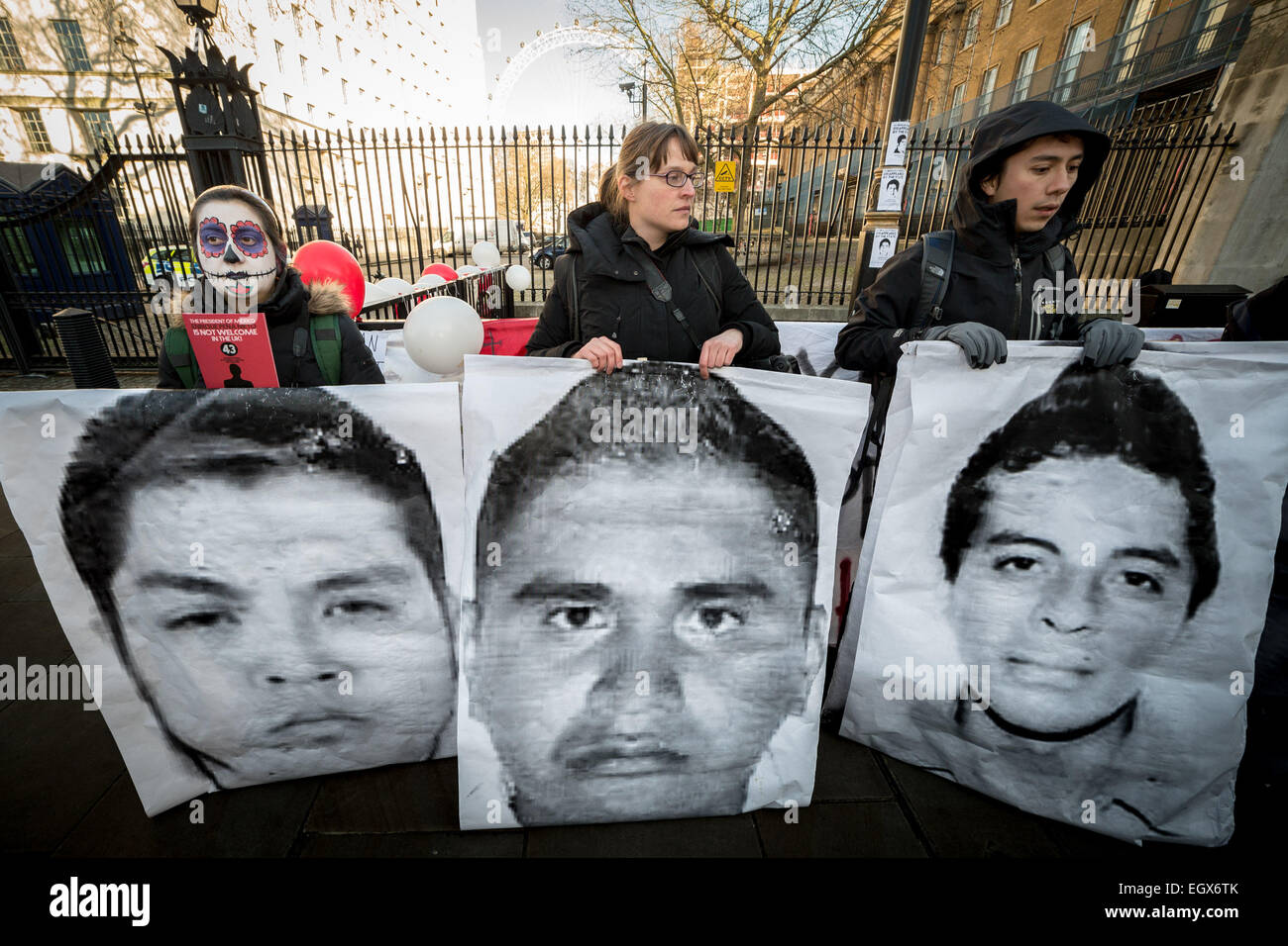 Londra, Regno Unito. 3 Marzo, 2015. Protesta contro il presidente messicano Peña Nieto U.K. visita Credito: Guy Corbishley/Alamy Live News Foto Stock