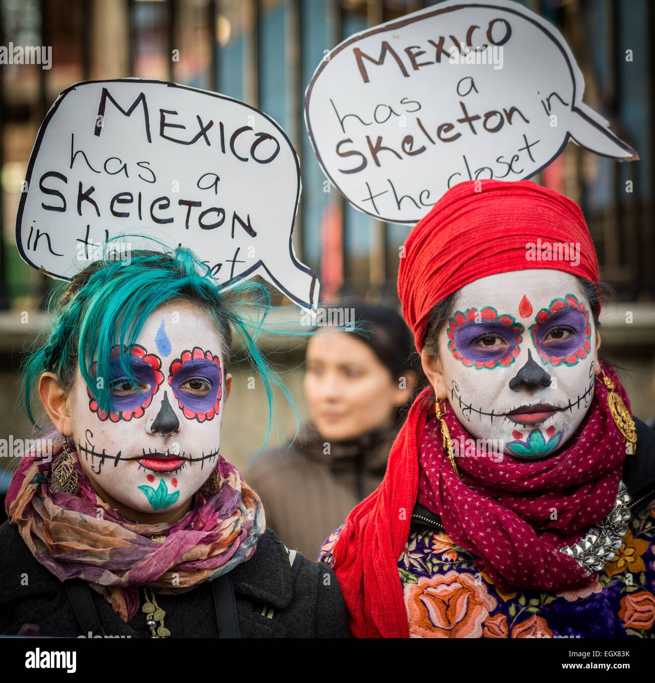 Londra, Regno Unito. 3 Marzo, 2015. Protesta contro il presidente messicano Peña Nieto U.K. visita Credito: Guy Corbishley/Alamy Live News Foto Stock