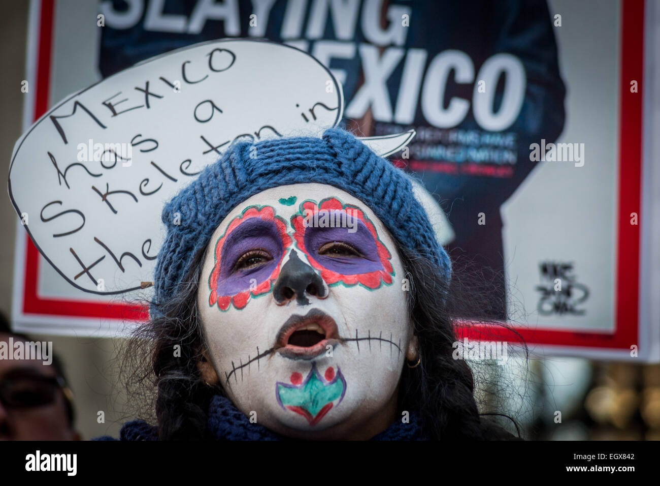 Londra, Regno Unito. 3 Marzo, 2015. Protesta contro il presidente messicano Peña Nieto U.K. visita Credito: Guy Corbishley/Alamy Live News Foto Stock