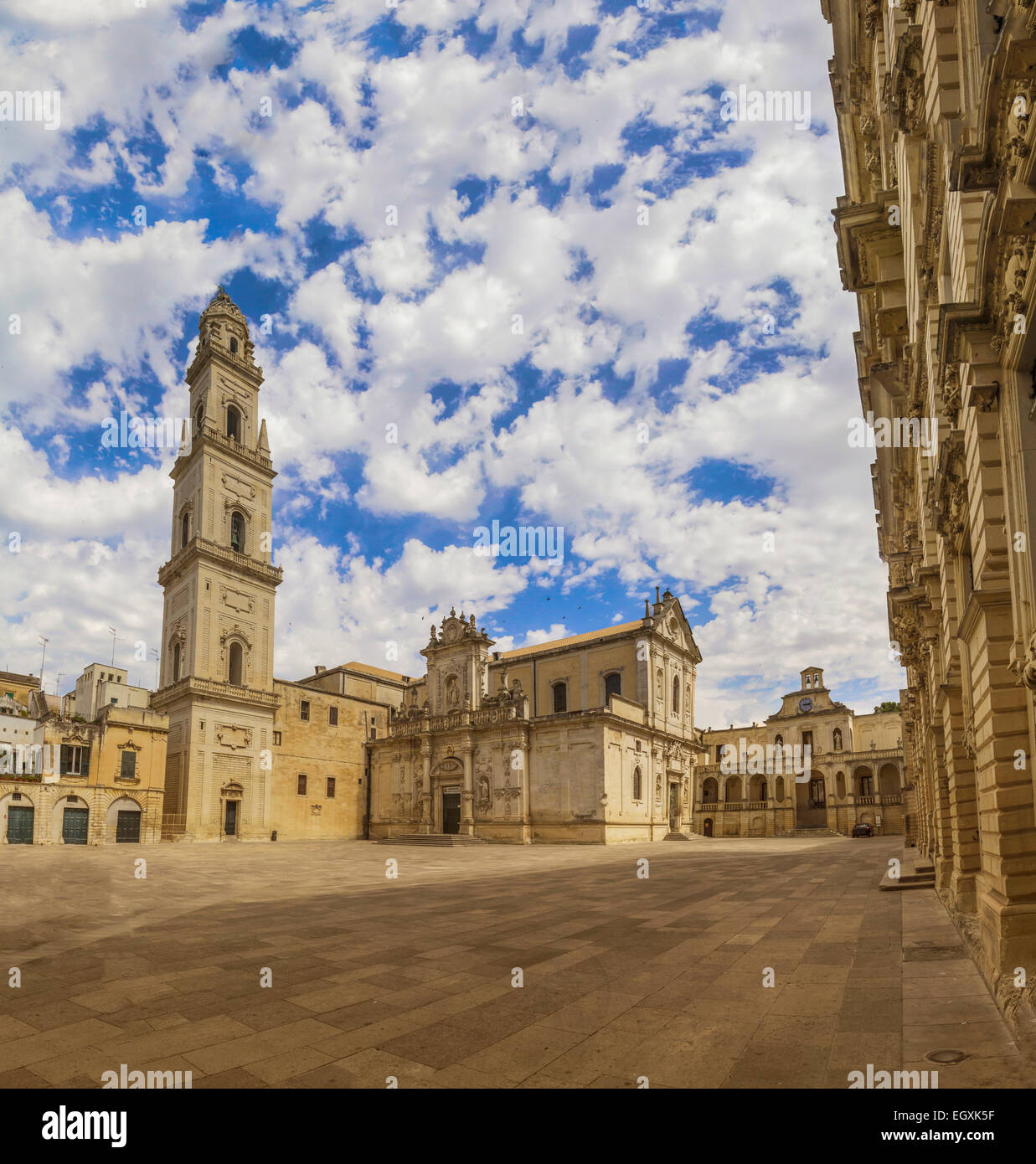 Cattedrale e la torre campanaria lecce, Italia Foto Stock