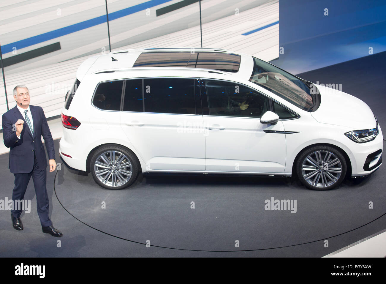 Gruppo VW notte Volkswagen Touran Heinz-Jakob Neusser Foto Stock