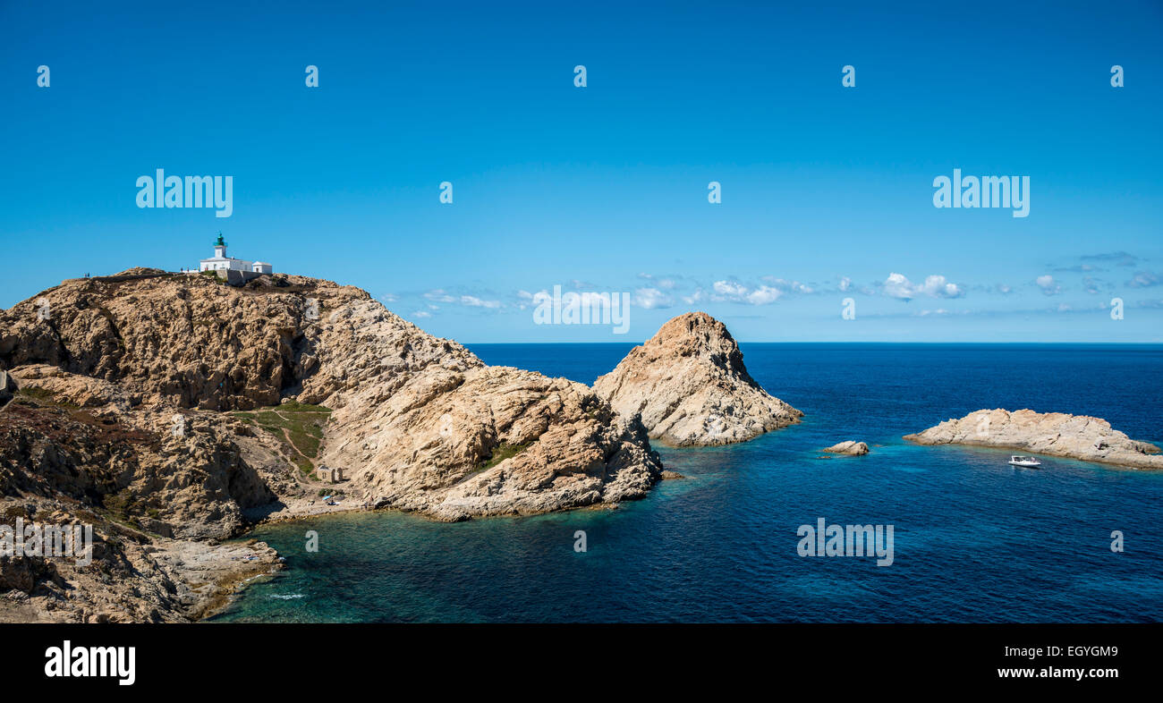 Ile de la Pietra con faro di Punta del L'Île-Rousse, Haute-Corse, Corsica, Francia Foto Stock