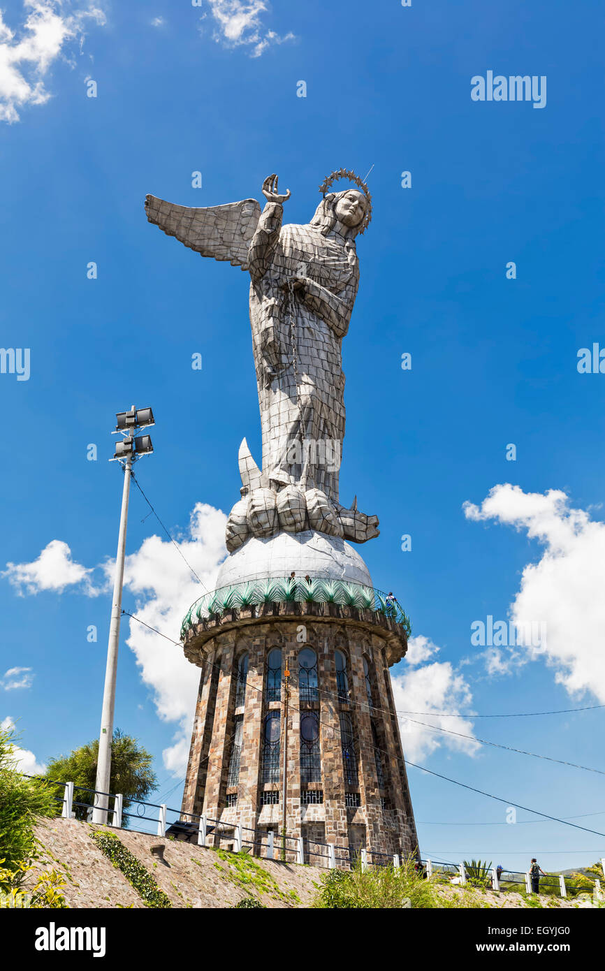 Ecuador, Quito, statua della Virgen de Quito su El Panecillo Foto Stock