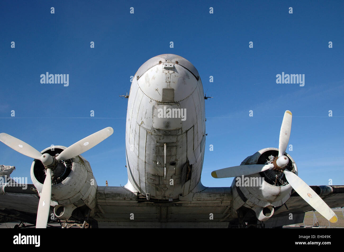 La struttura particolare di un Douglas DC3 velivolo da trasporto sul display nel museo ''Les Ailes anciennes'' in Blagnac nei pressi della città di Tolosa. Foto Stock