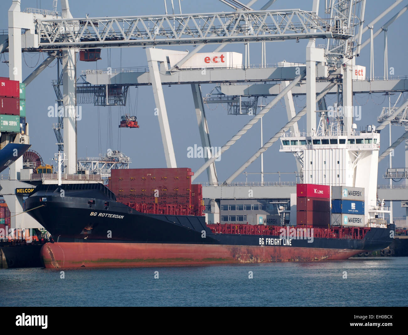 BG ROTTERDAM, IMO 9232979, con nominativo V2DA3, attraccato ad Amazonehaven. Questa nave è coinvolta in operazioni di navigazione globali ed è identificata dal suo numero IMO. Foto Stock