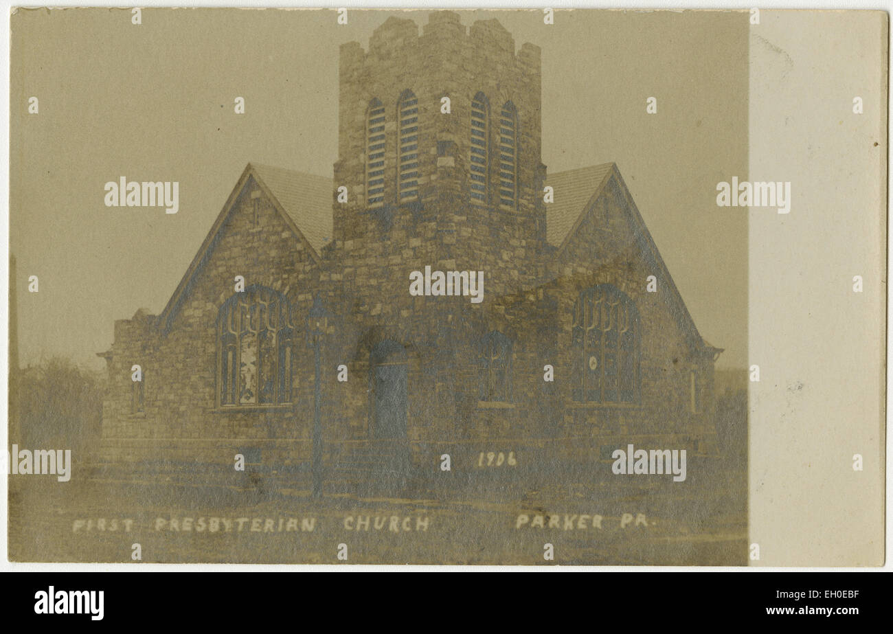 Questa collezione da cartolina della Presbyterian Historical Society presenta immagini della Parker PA 1st Presbyterian Church, fornendo uno sguardo storico sull'architettura e sulla vita della comunità della chiesa in Pennsylvania. Foto Stock Questa collezione da cartolina della Presbyterian Historical Society presenta immagini della Parker PA 1st Presbyterian Church, fornendo uno sguardo storico sull'architettura e sulla vita della comunità della chiesa in Pennsylvania. Foto Stock