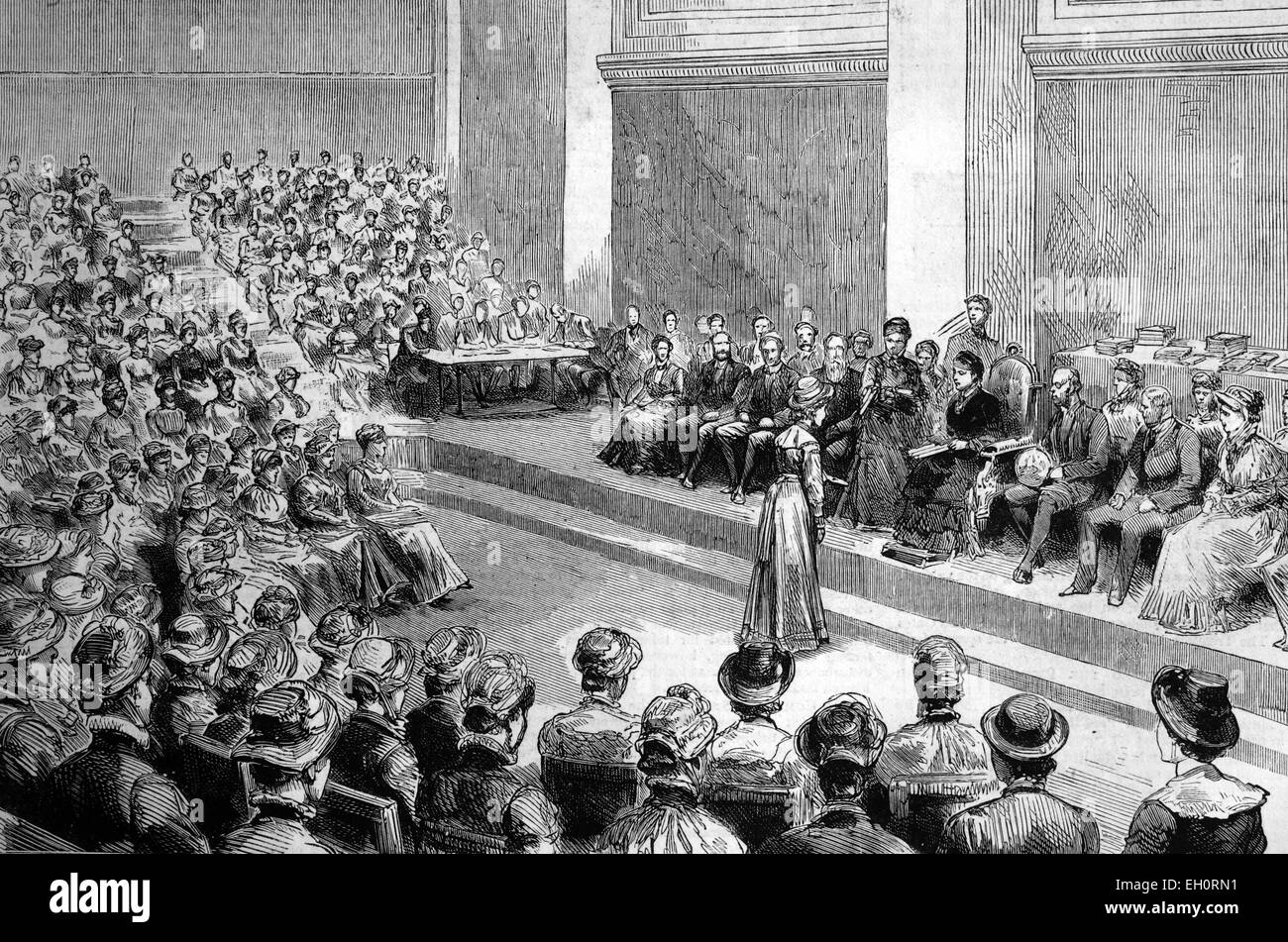 La principessa Beatrice di distribuire i premi per il successo gli studenti della scuola femminile di arte, nel teatro del Burlington House, Queen Square, Bloomsbury, Londra, Inghilterra, storica immagine, 1883 Foto Stock