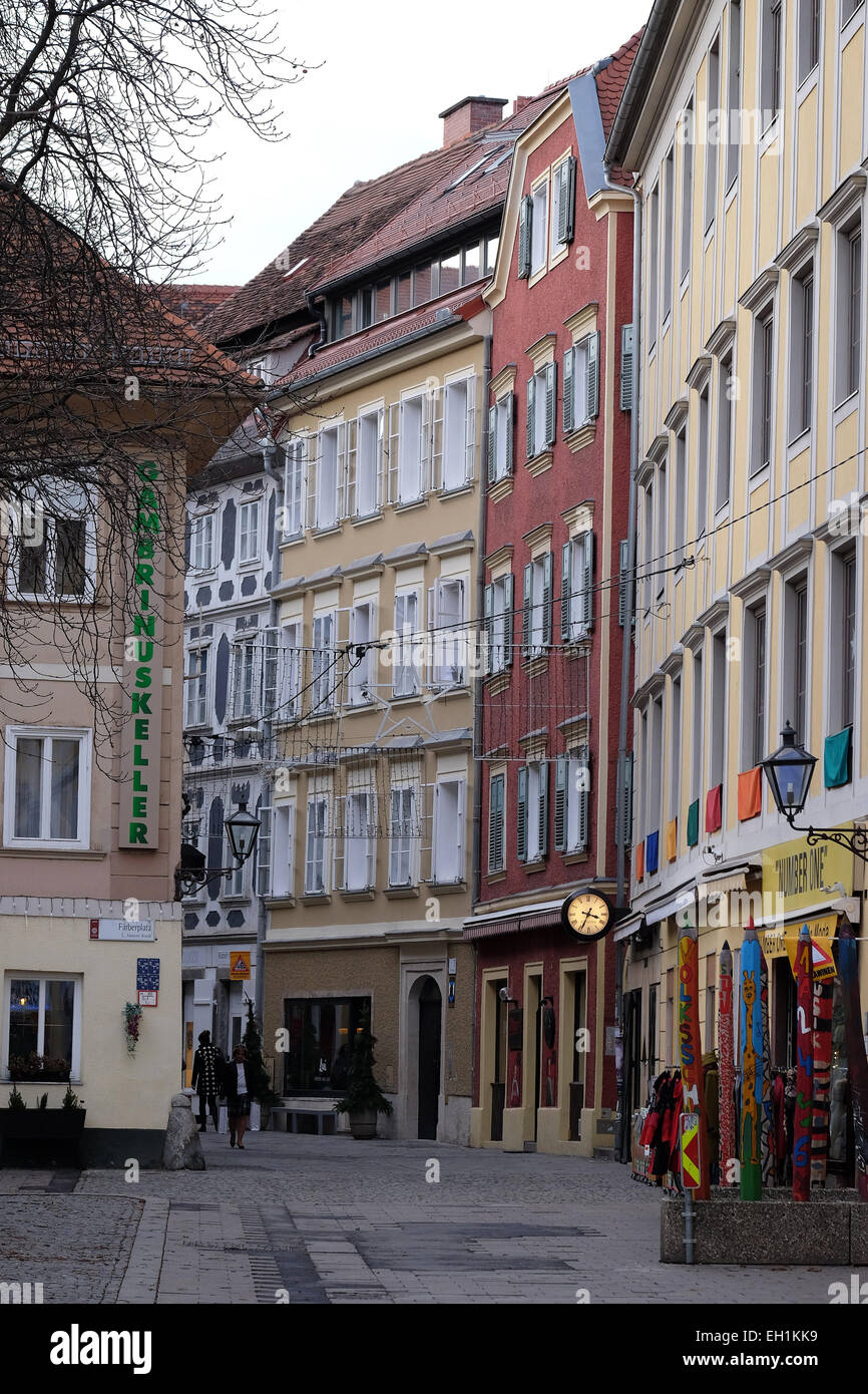 Architettura della zona denominata Triangolo delle Bermuda in Graz, Austria Foto Stock