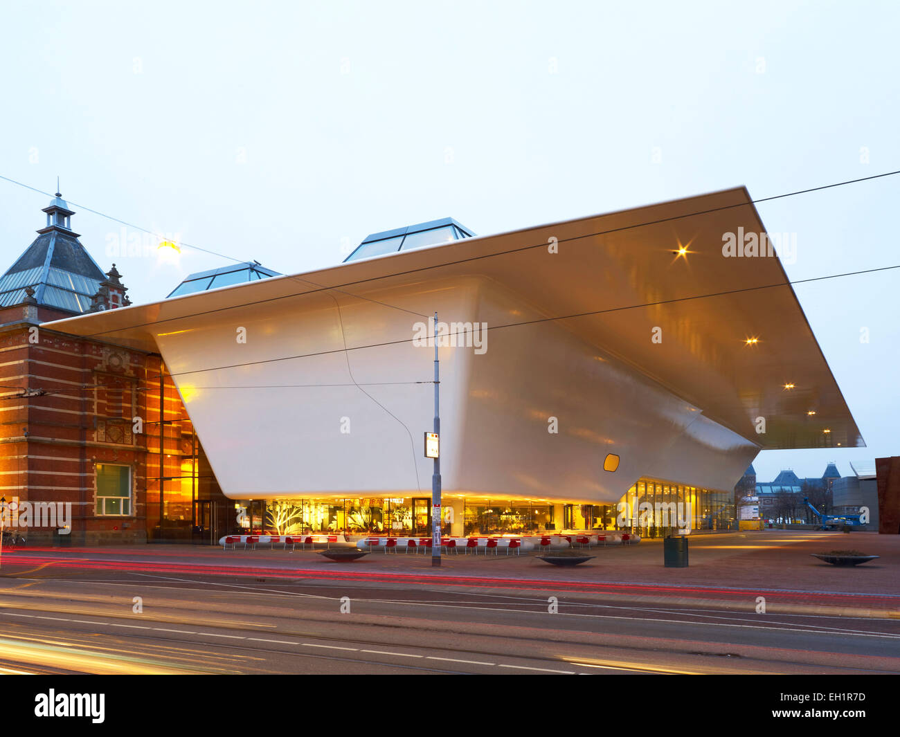 Museo Stedelijk esterno, Amsterdam, il più grande museo di arte moderna e contemporanea e design nei Paesi Bassi. Foto Stock
