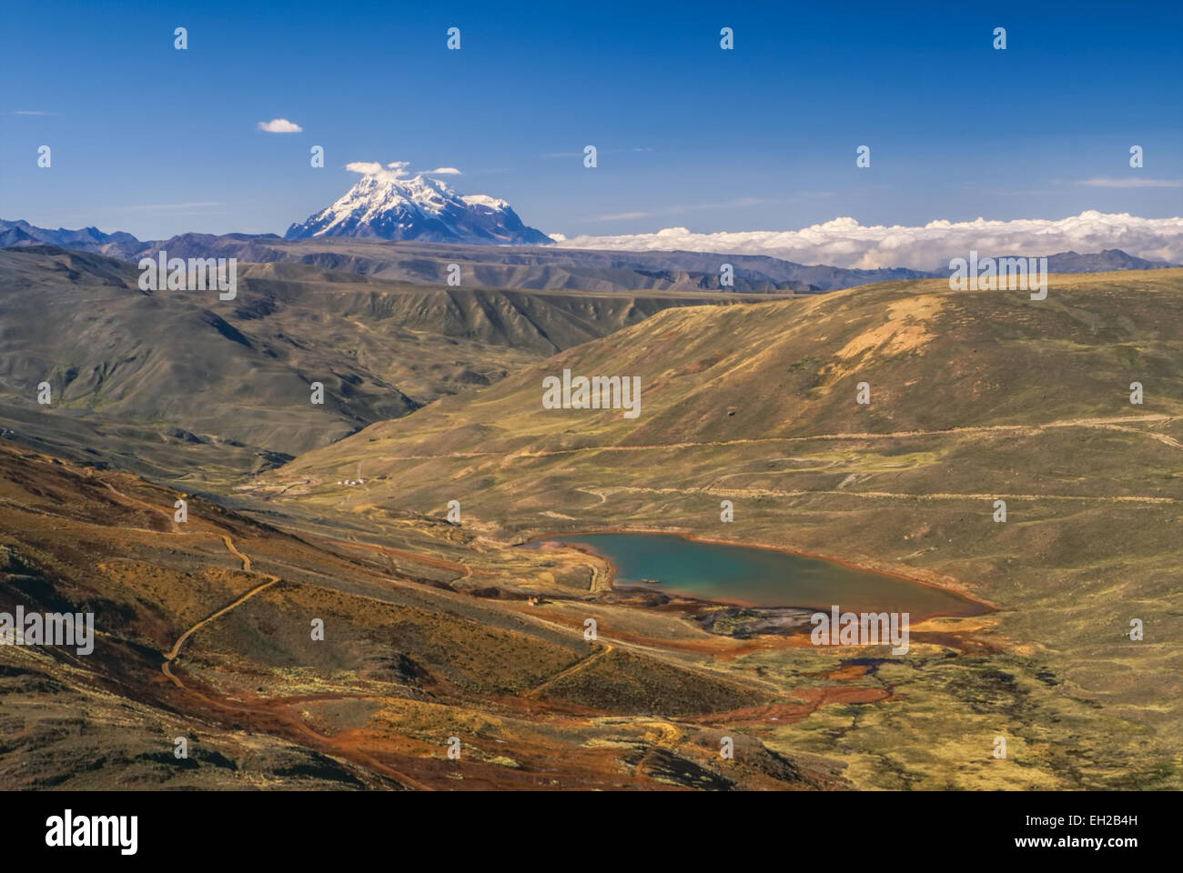 Il pittoresco Chacaltaya stazione in sud americana Andes Foto Stock