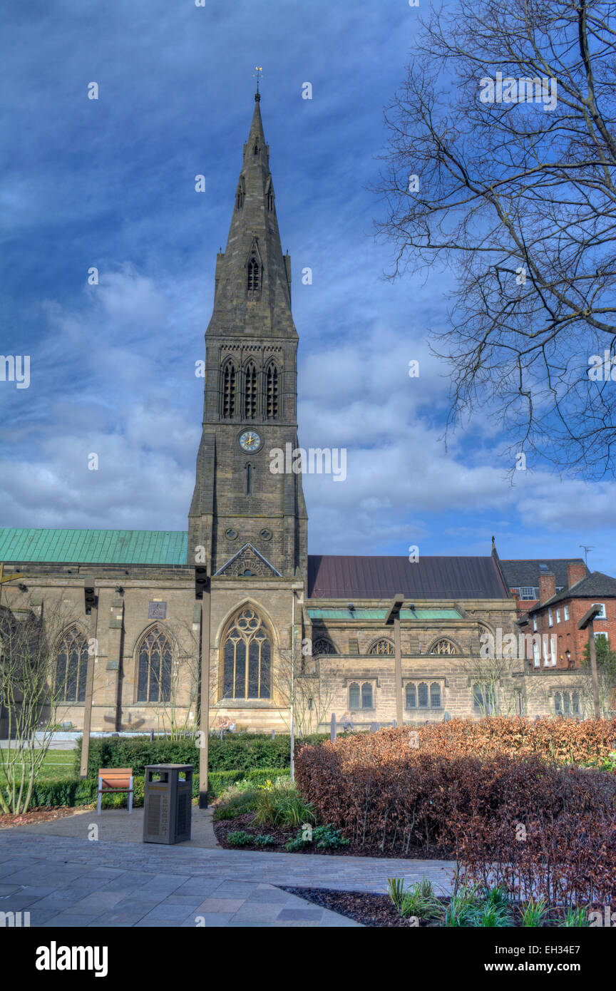 Immagine hdr della Chiesa Cattedrale di St Martin o cattedrale di Leicester Foto Stock