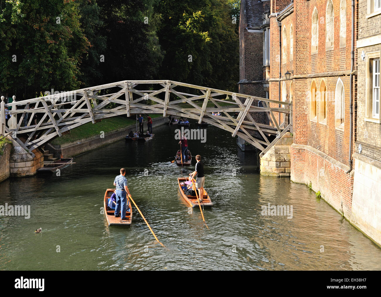 Ponte di matematici e sterline sul fiume Cam, Cambridge, Regno Unito Foto Stock