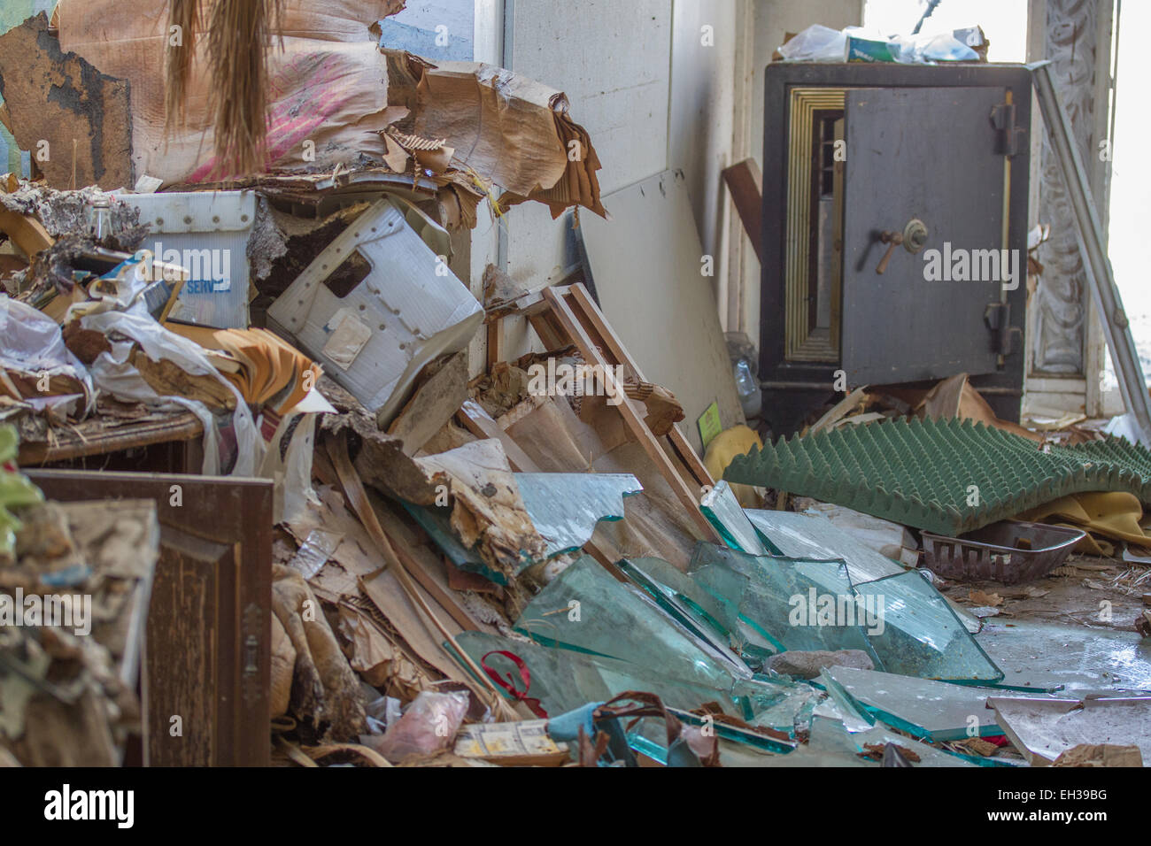 Interno del palazzo ufficiale in Salton Sea resort abbandonati California USA Foto Stock