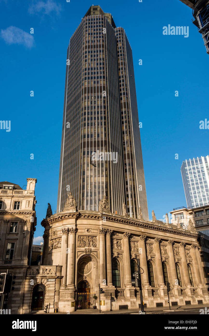 La Gibson Hall nella città di Londra è stato progettato da John Gibson nel 1862 in stile classico come una sede per una banca Foto Stock