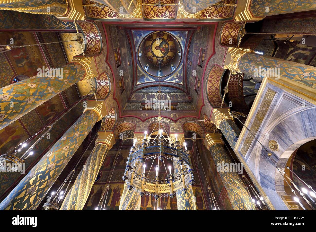 La Romania, Valacchia, Muntenia, Arges County, il Monastero di Curtea de Arges dagli inizi del XVI secolo è ora una chiesa episcopale che ospita la necropoli dei primi re della Romania Foto Stock