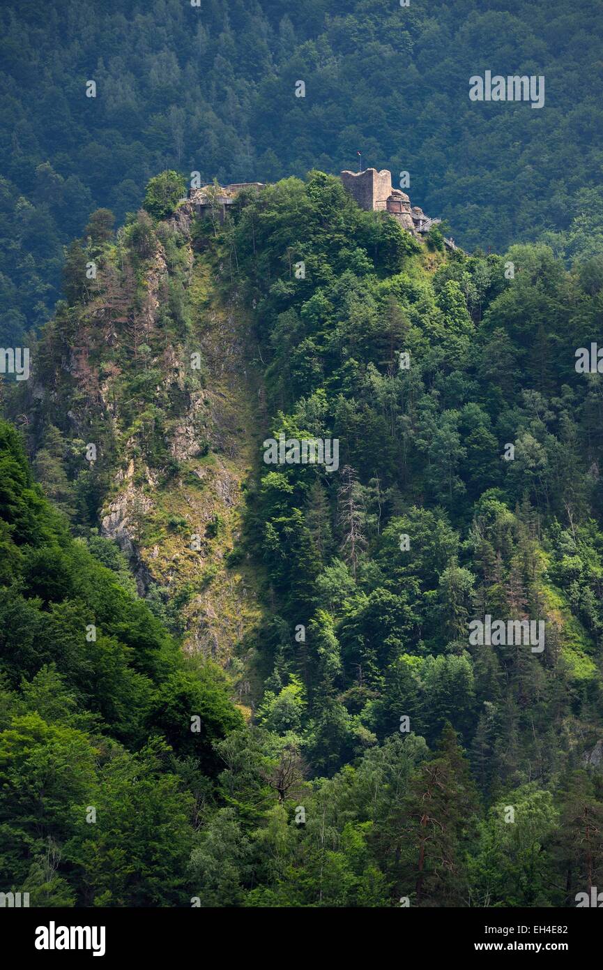 La Romania, Valacchia, Muntenia, Arges County sul confine della Transilvania, Castello di Poenari che detiene un posto importante nella legenda di Vlad III l'Impalatore aka Dracula e ha fama di essere ossessionato Foto Stock