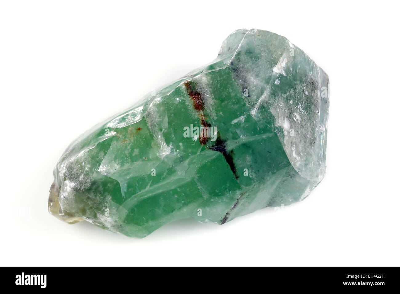 Calcite verde campione di roccia sfondo bianco Foto Stock