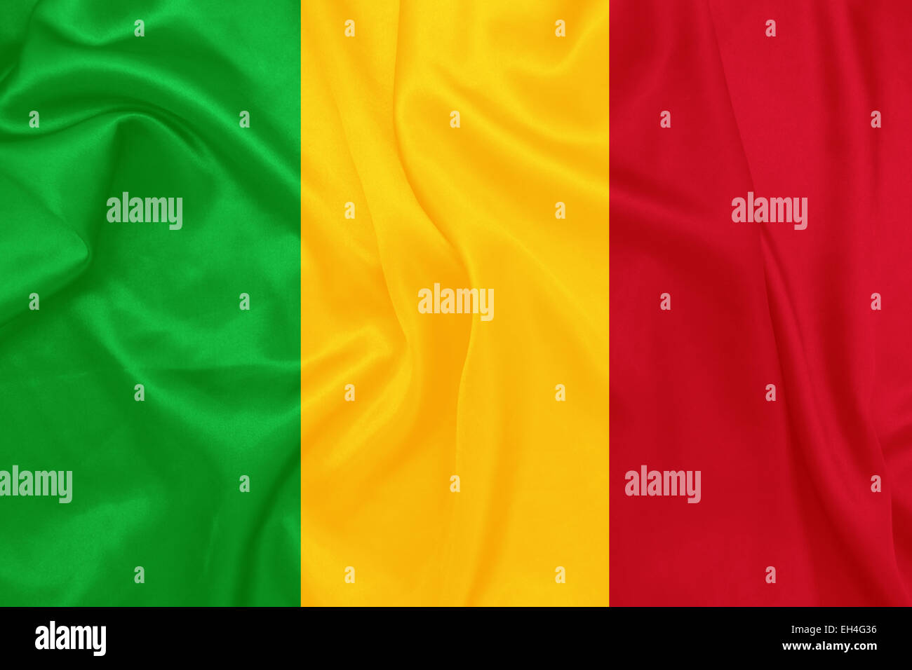 Mali - sventola bandiera nazionale sulla tessitura della seta Foto Stock