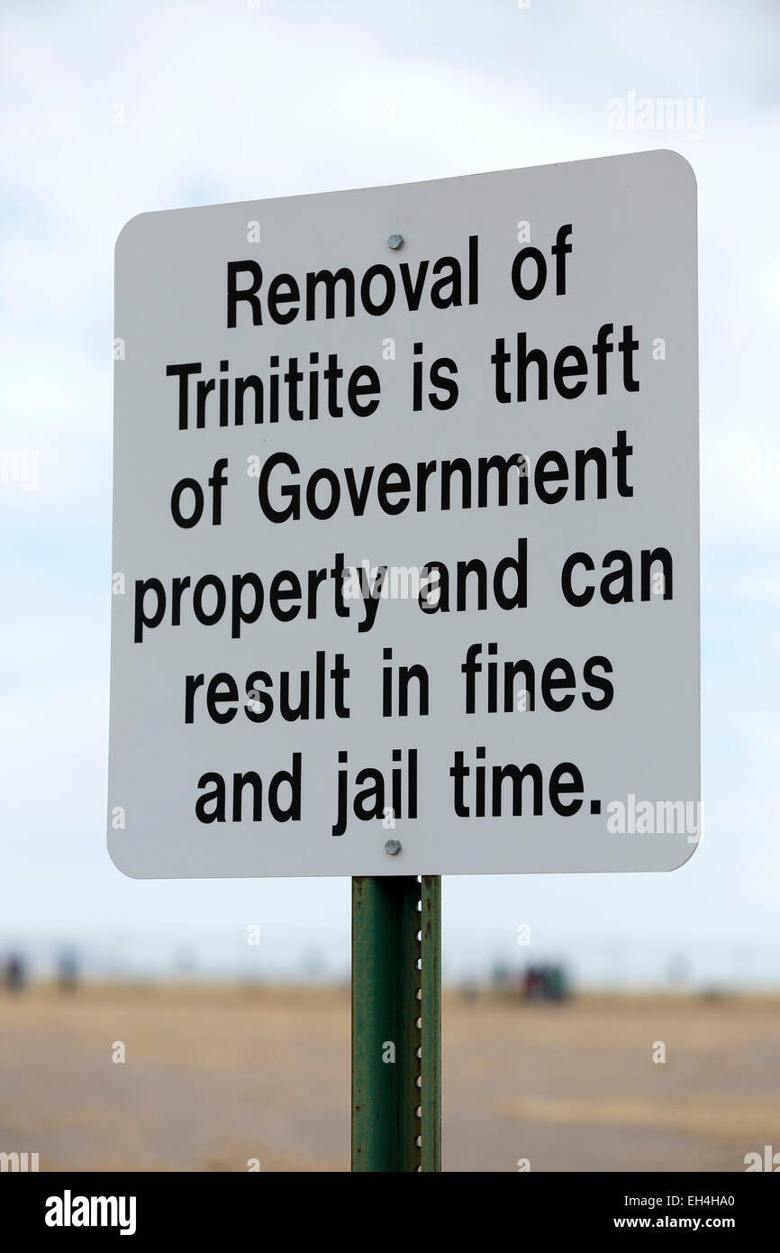Segno Trinitite, Trinità sito (prima esplosione nucleare, 1945), Nuovo Messico USA Foto Stock